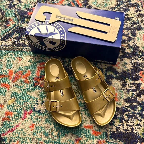 NWT Birkenstock Arizona Eva Sandal in Glamour Gold 
Size 37 - Picture 3 of 8